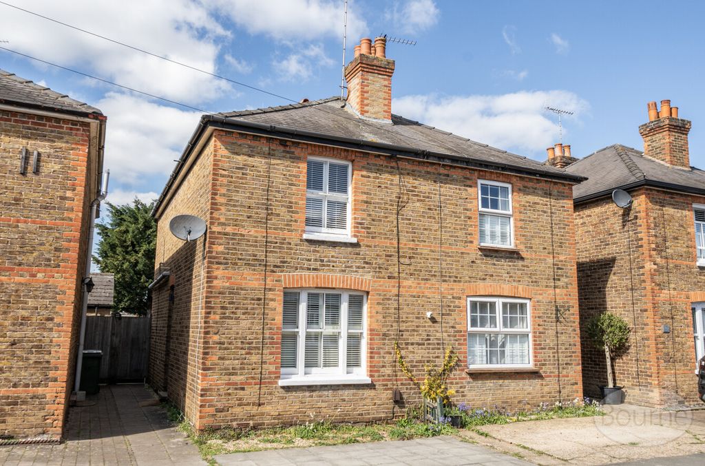 Property photo 1 of 10 2Aa182B9-Da4E-441...