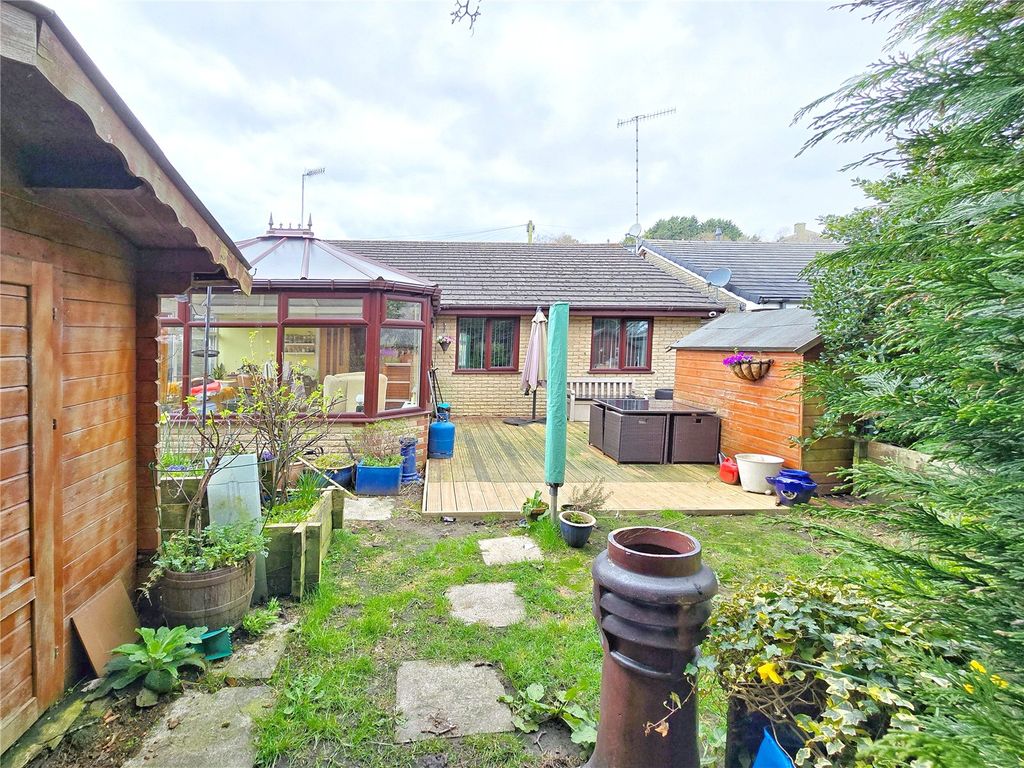 Property photo 1 of 22 Rear Gardens