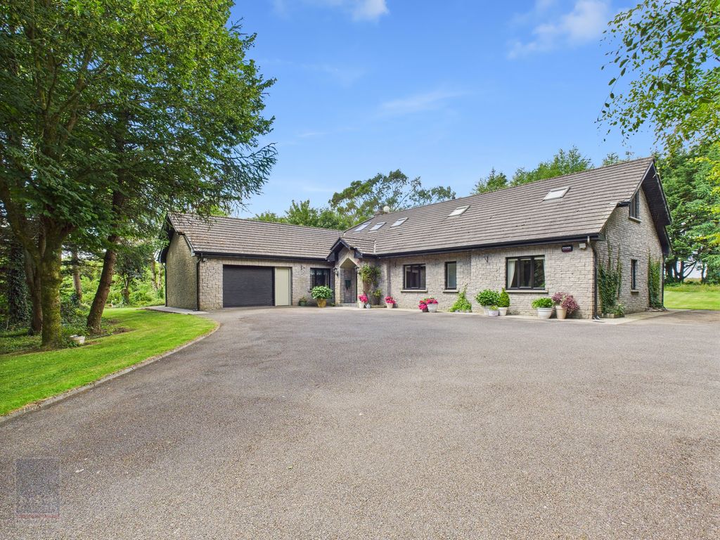 Property photo 1 of 40