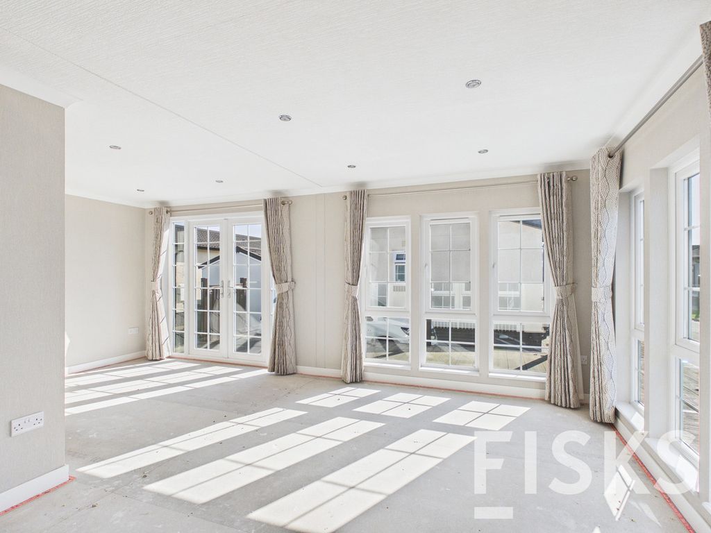 Property photo 3 of 24