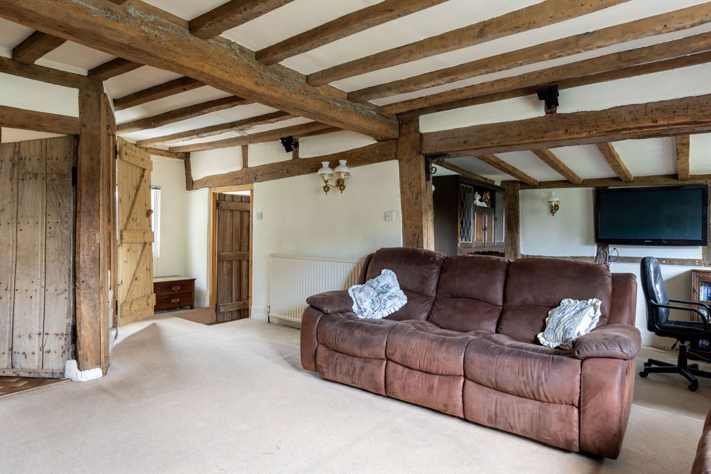 Property photo 3 of 19