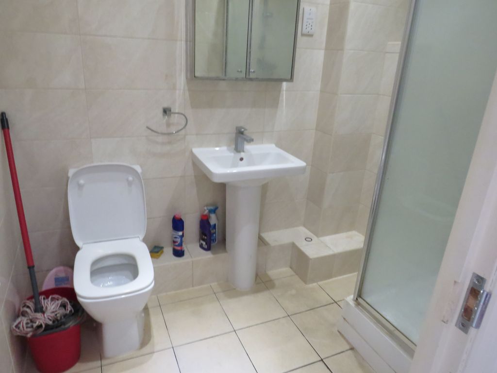 Property photo 3 of 5 Shower Room