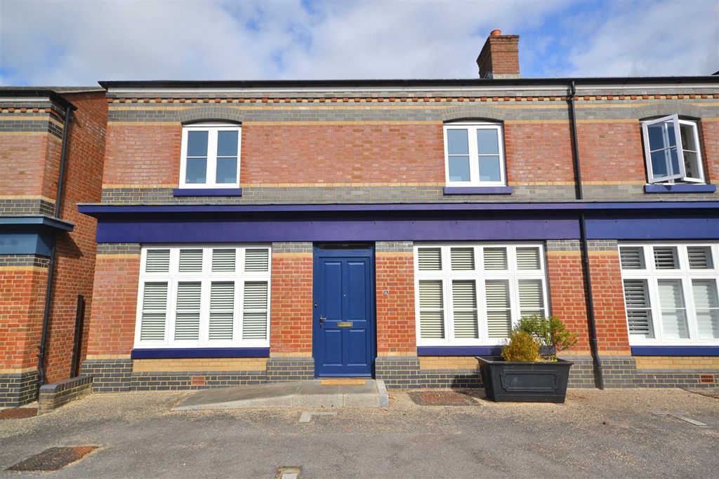Property photo 1 of 13 11 (56).Png