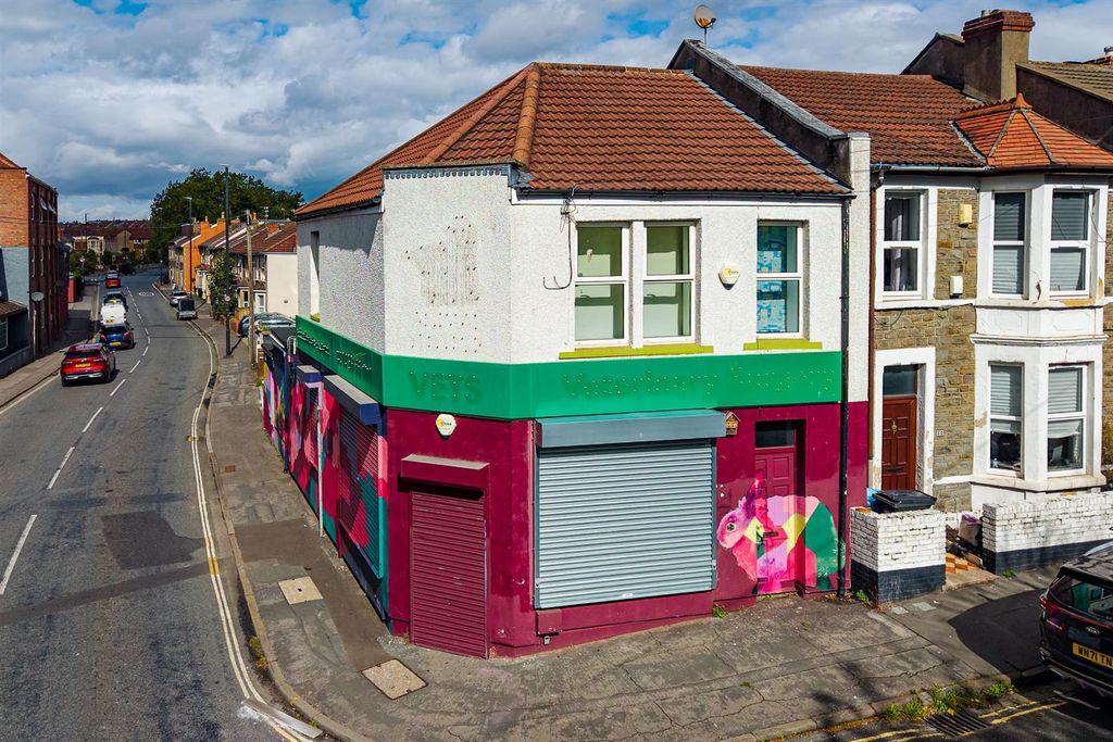 Property photo 1 of 35 31 Lyndale Road, St George, Bristol Bs5 7Aa | Free