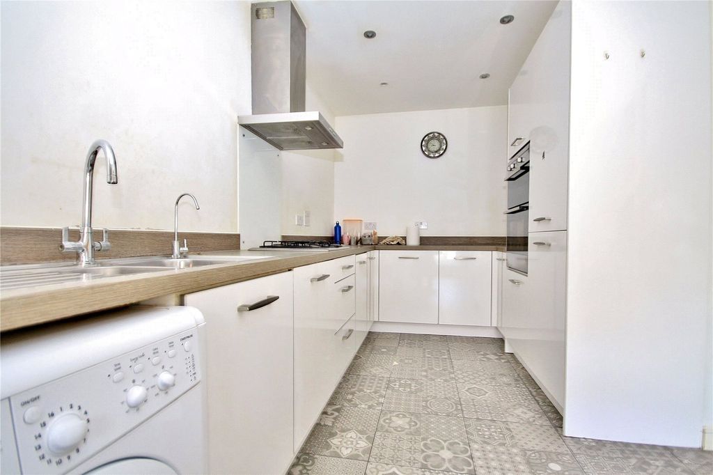 Property photo 2 of 12 Picture No. 02