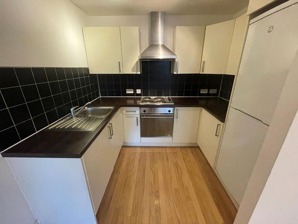 Property photo 2 of 5 Kitchen