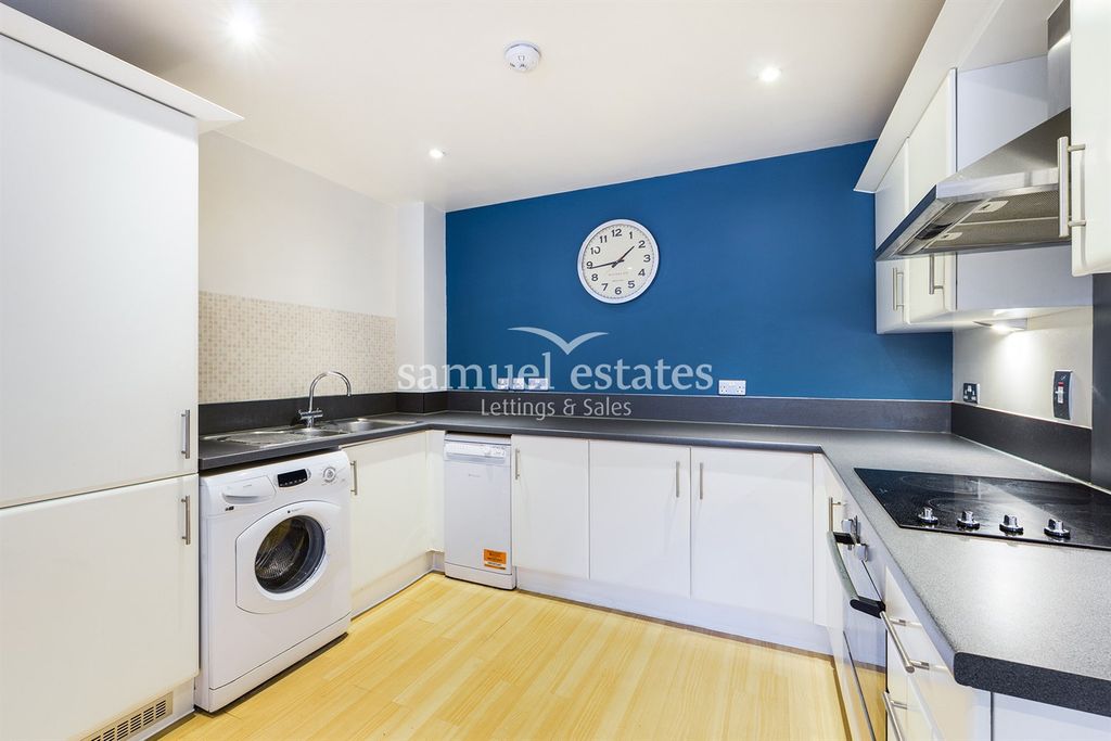 Property photo 1 of 6 (Main)
