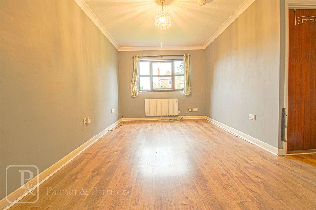 Property photo 2 of 7 Reception Room