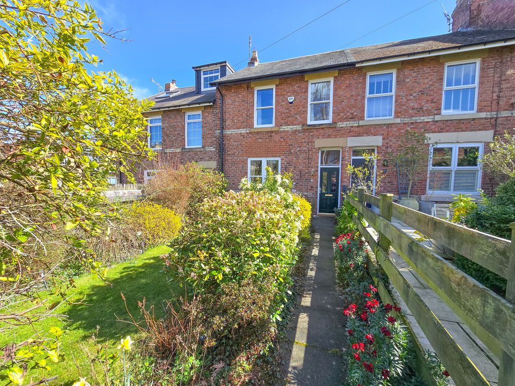 Property photo 1 of 13 External