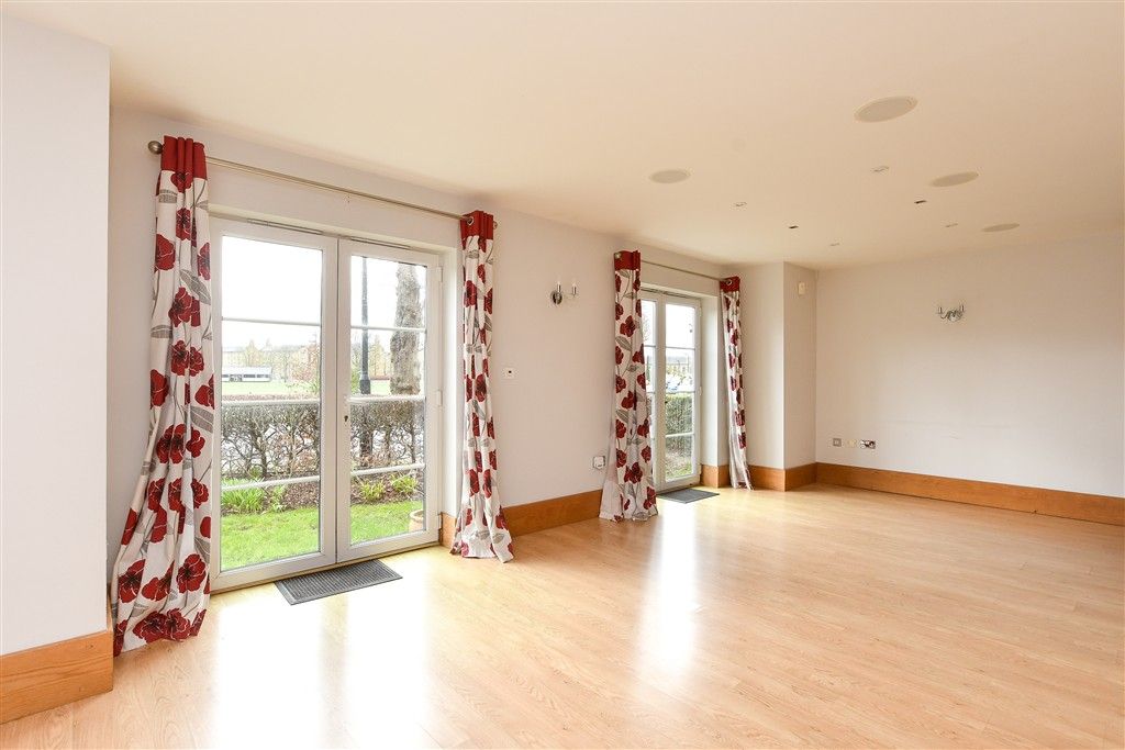 Property photo 3 of 9 Kitchen Lounge/Diner