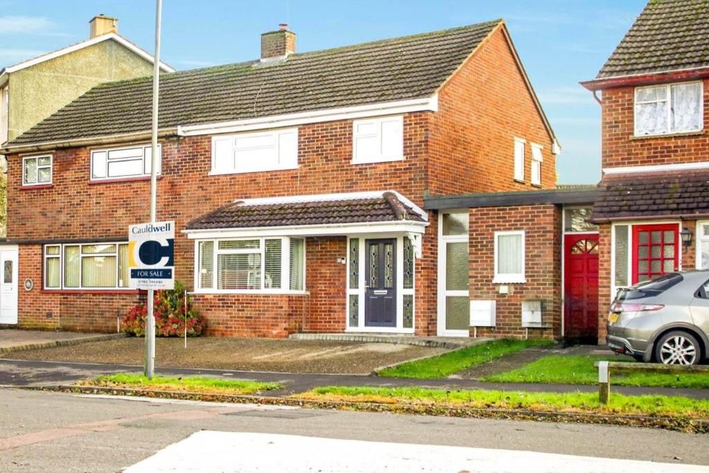 Property photo 1 of 17 Middle.Jpg