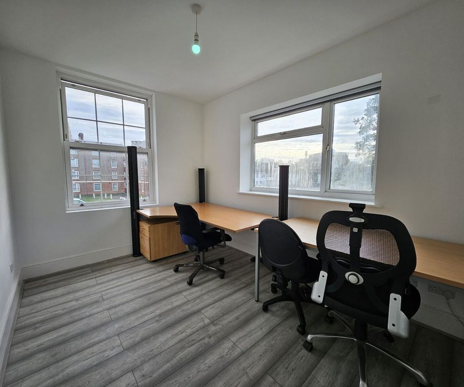 Property photo 2 of 6