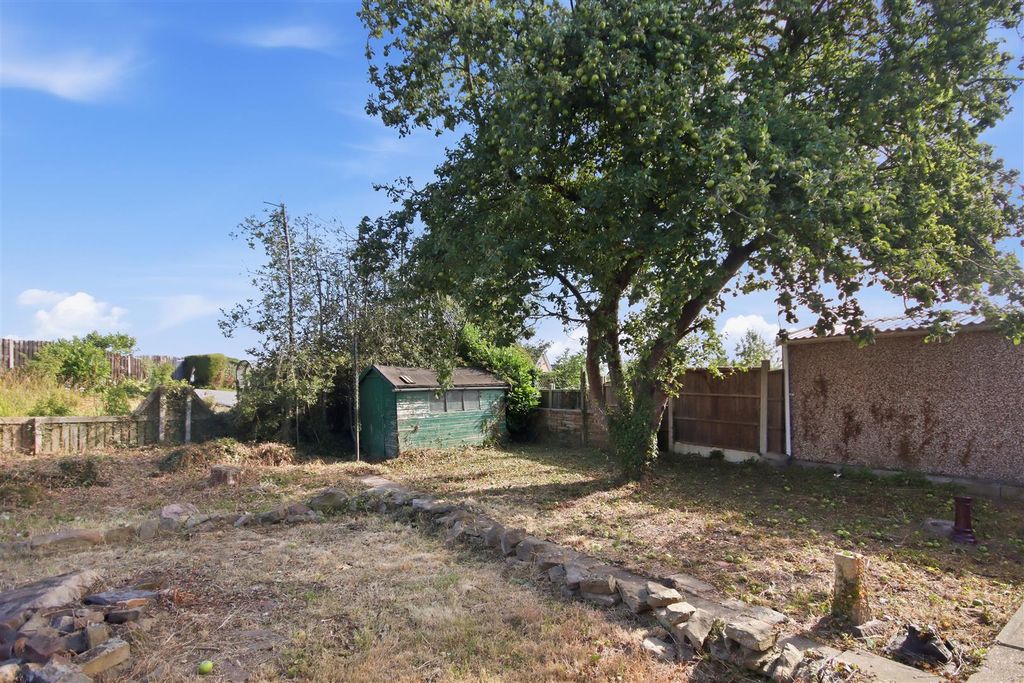 Property photo 2 of 18 Rear Garden