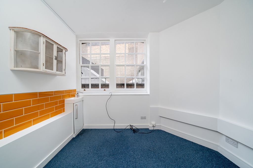 Property photo 2 of 10 Picture 2