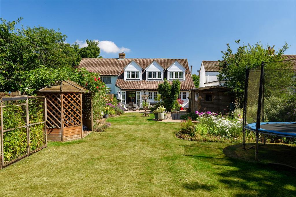 Property photo 3 of 33