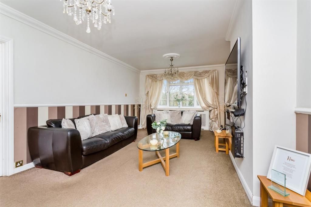 Property photo 3 of 26