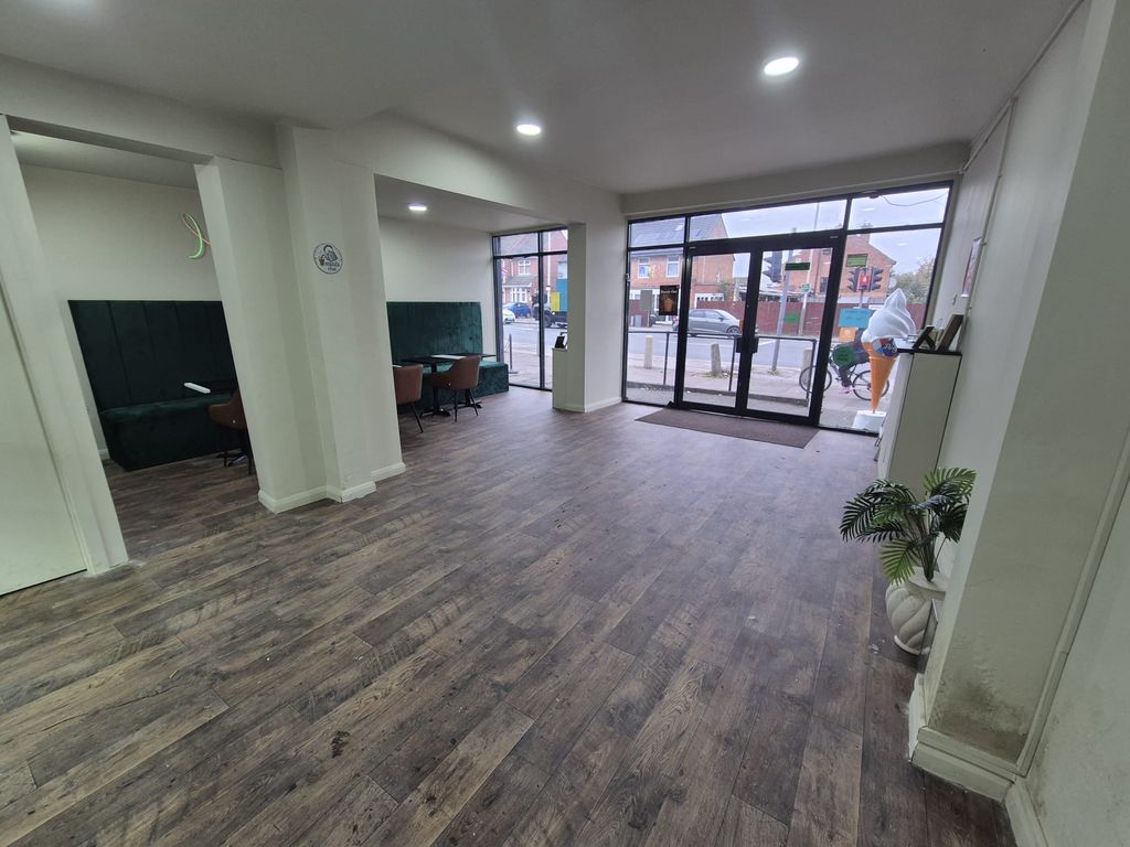 Property photo 3 of 7 Main 2