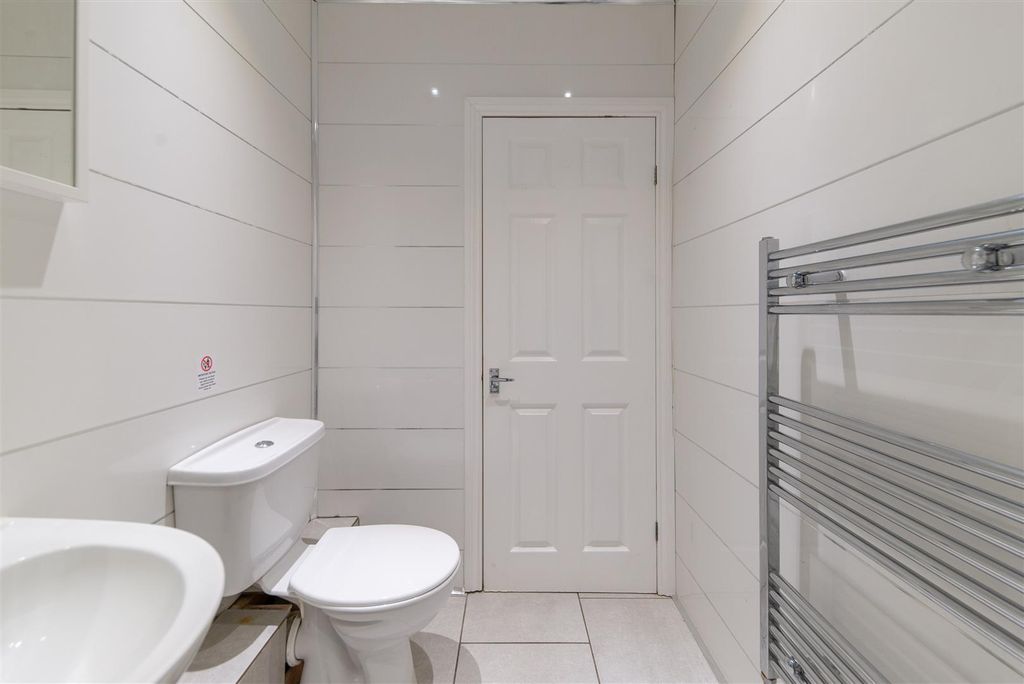 Additional image 12 of 6 bed flat for saleAmble Grove, Sandyford, Newcastle Upon Tyne NE2