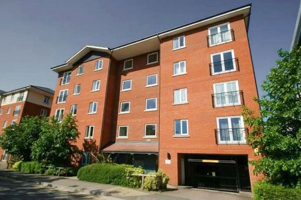 Property photo 1 of 9