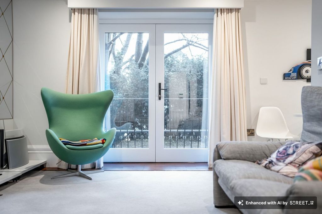 Property photo 3 of 17