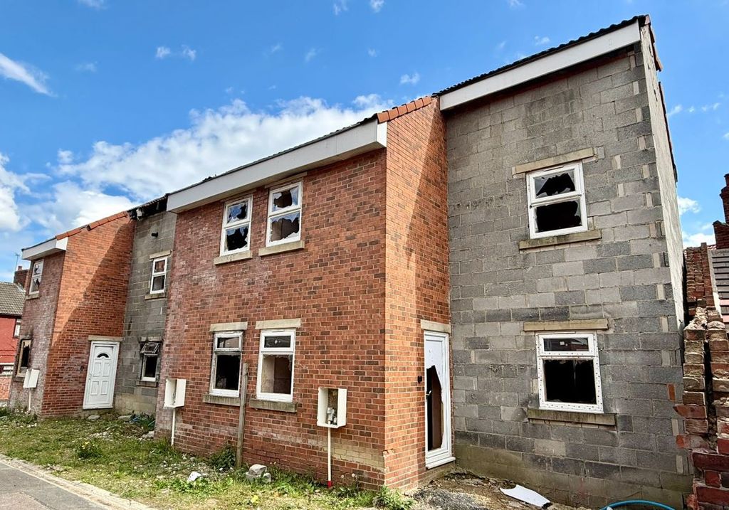 Property photo 1 of 1
