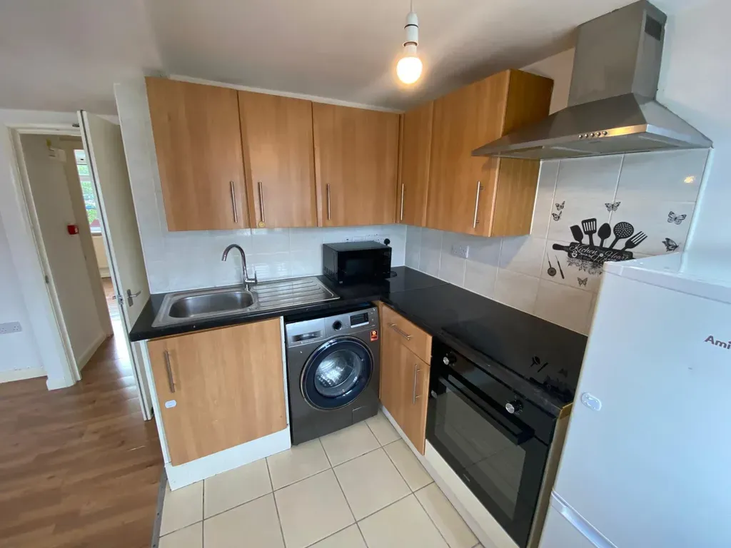 Property photo 2 of 7