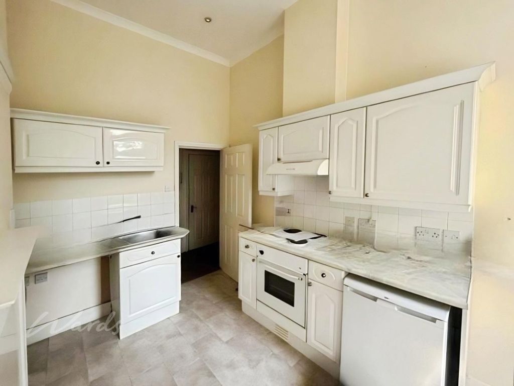 Property photo 2 of 7 Castle Moat Kitchen