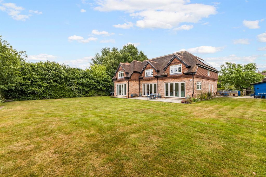 Property photo 1 of 21 94193_Sunnyside-Forest-Road (28)_Low.Jpg