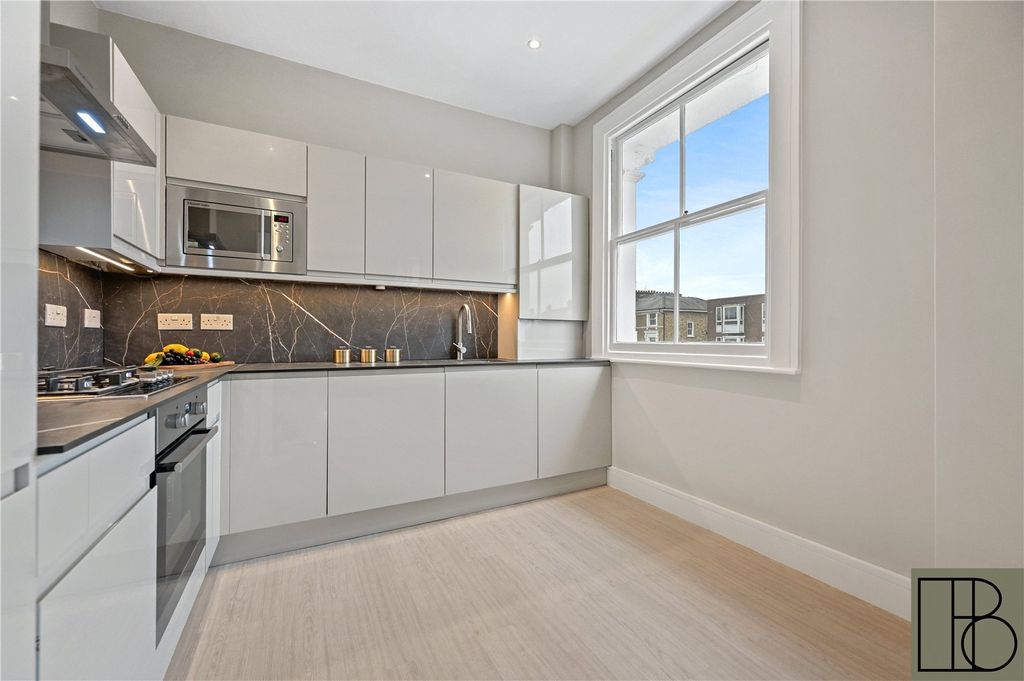 Property photo 3 of 10 Picture No. 08