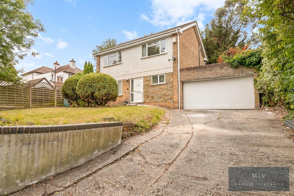 Property photo 1 of 15 Pollards Wood Road 1A MV-1.Jpg