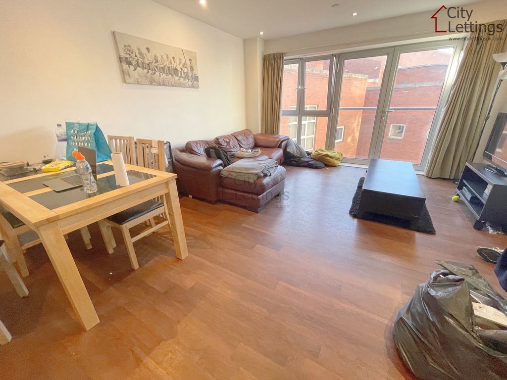 Property photo 3 of 11