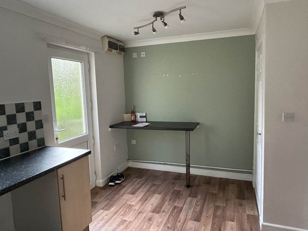 Property photo 3 of 8 Img_4160