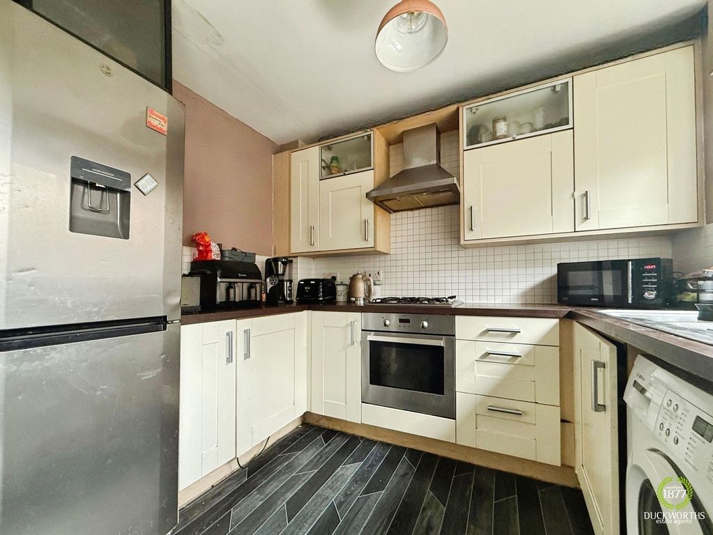 Property photo 3 of 4