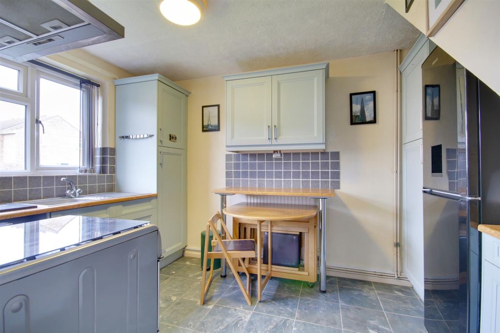 Property photo 3 of 14 Img_2559-Img_2561.Jpg