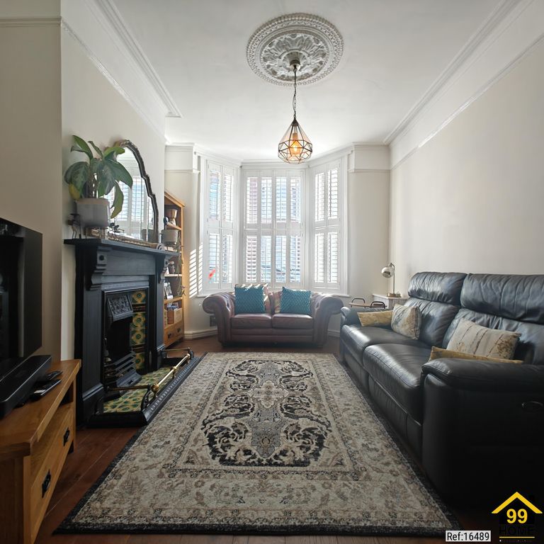 Property photo 3 of 14 Photo 2