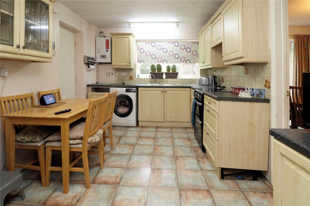 Property photo 2 of 12 Picture No. 04