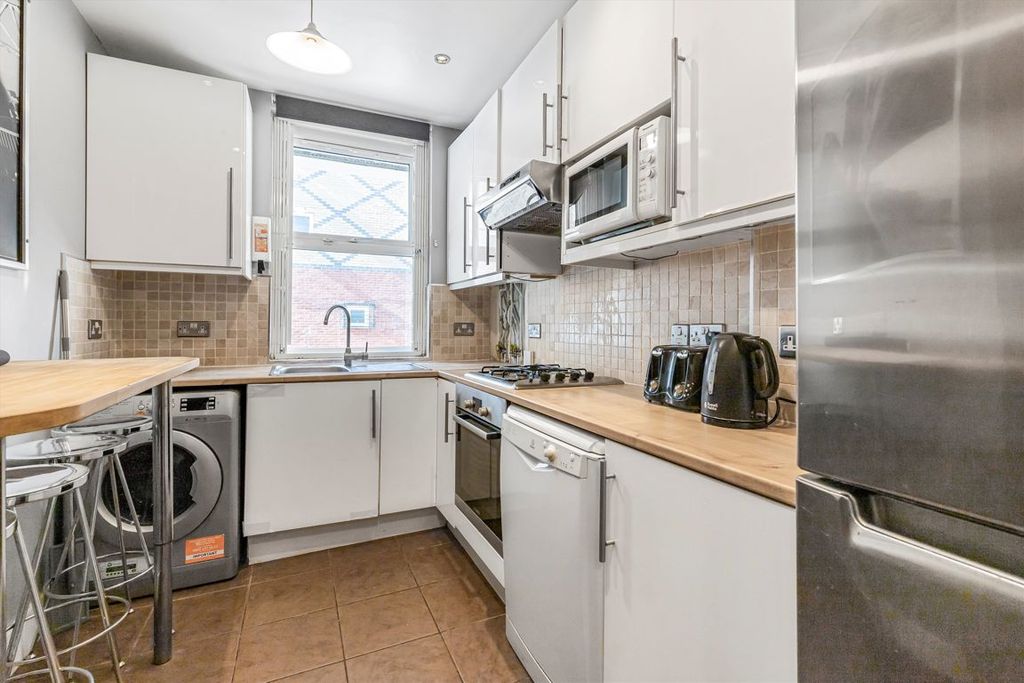 Property photo 3 of 5