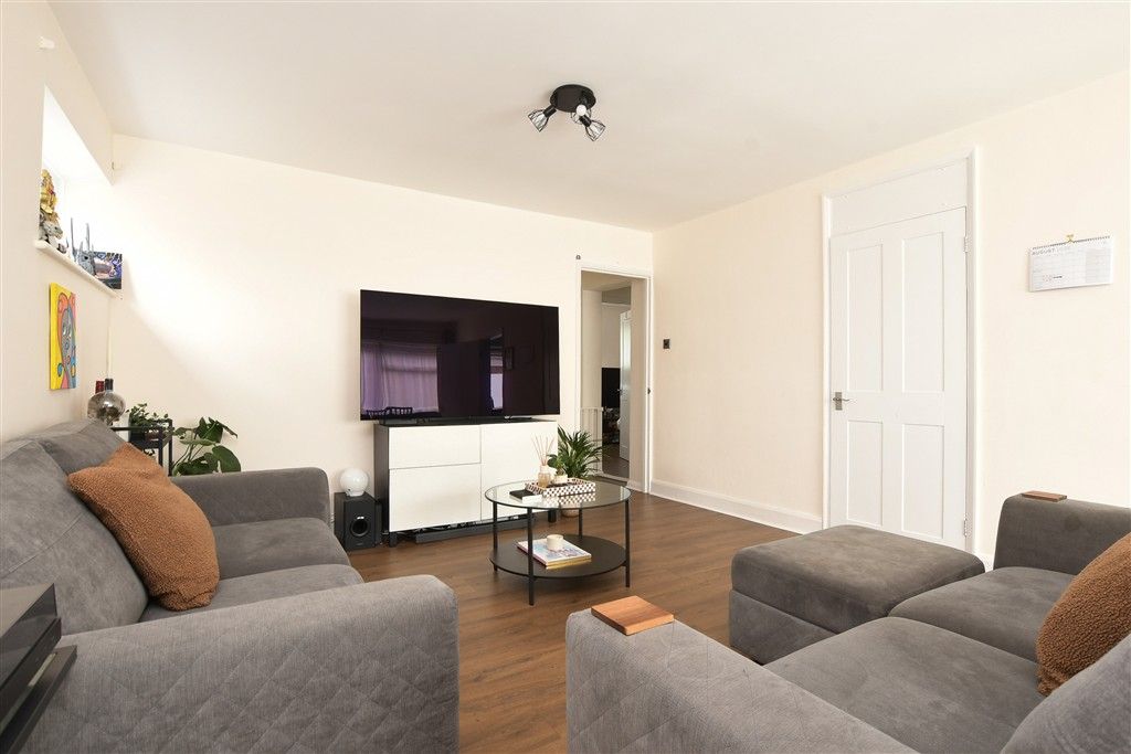 Property photo 2 of 10 Living Room