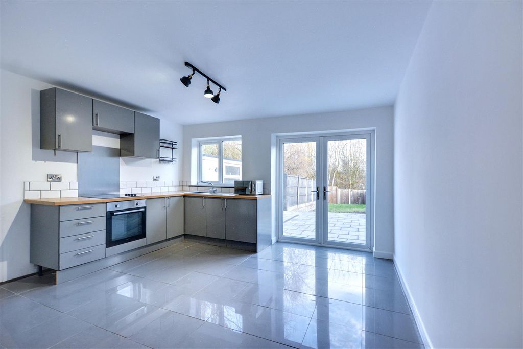 Property photo 3 of 29 Kitchen Diner_3.Jpeg