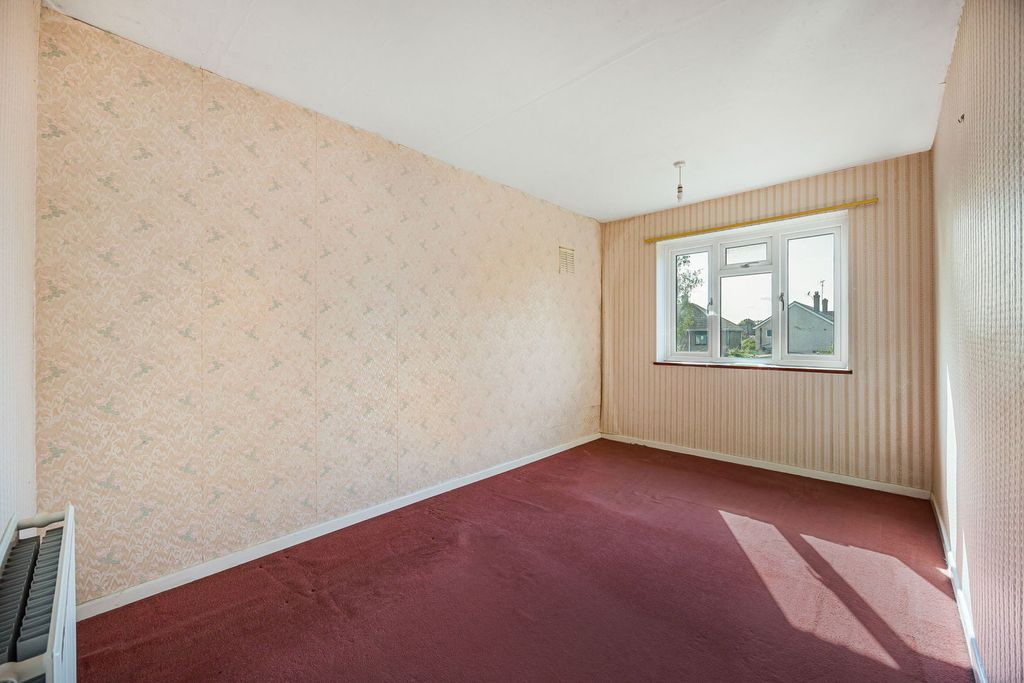 Property photo 3 of 16