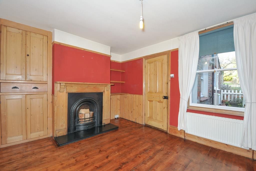 Property photo 2 of 7 Living Area