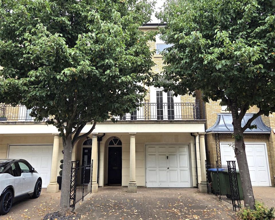 Property photo 1 of 8 Front 2.Jpg