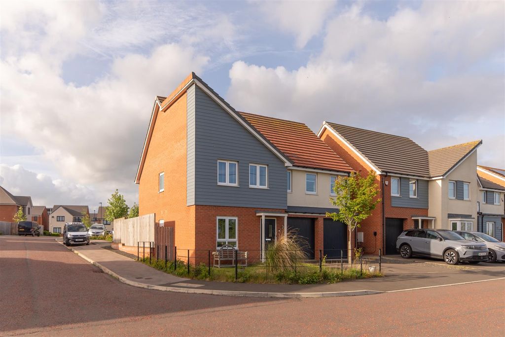 Property photo 1 of 36 Edit-5950.Jpg