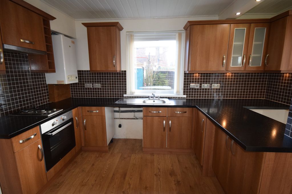 Property photo 2 of 16 Gallery