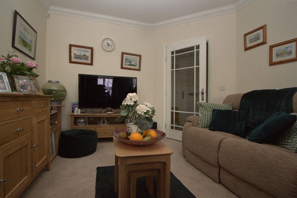 Property photo 3 of 9