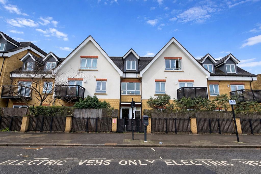 Property photo 1 of 11 194C324F-5851-4B5F-B222-96355A12Ab91.Png