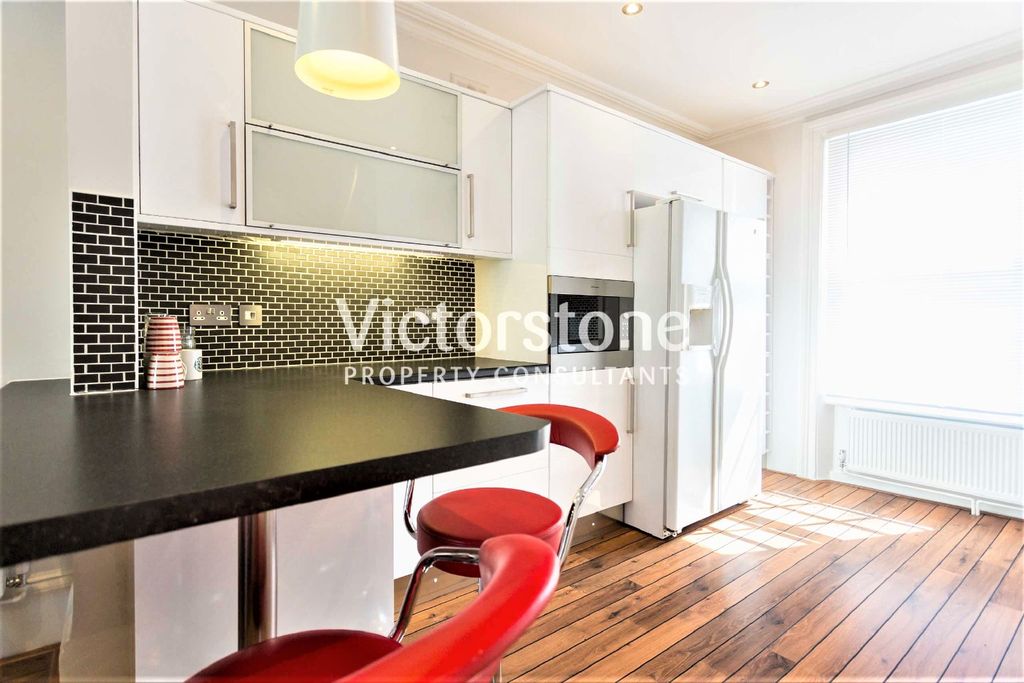 Property photo 2 of 10 1735112