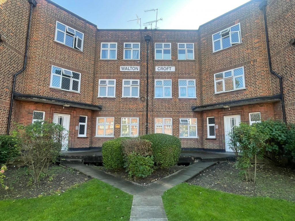 Property photo 1 of 6 Walton Croft, Cavendish Avenue, Harrow, Middlesex Ha1