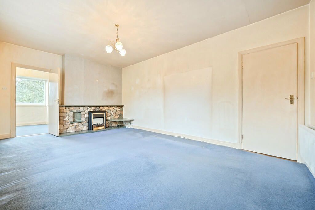 Property photo 3 of 31