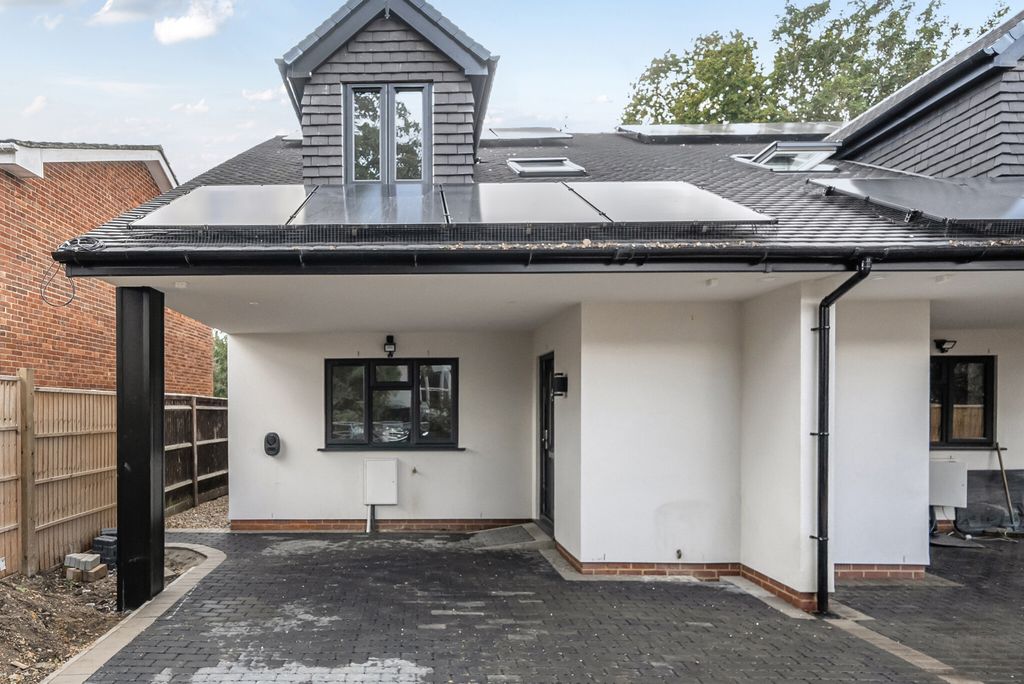 Property photo 1 of 21 8-1348533-27-68Ba...
